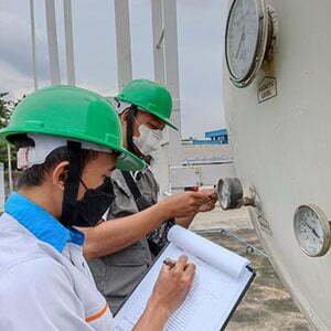 Kalibrasi Pressure Gauge di PT Surveyor Indonesia