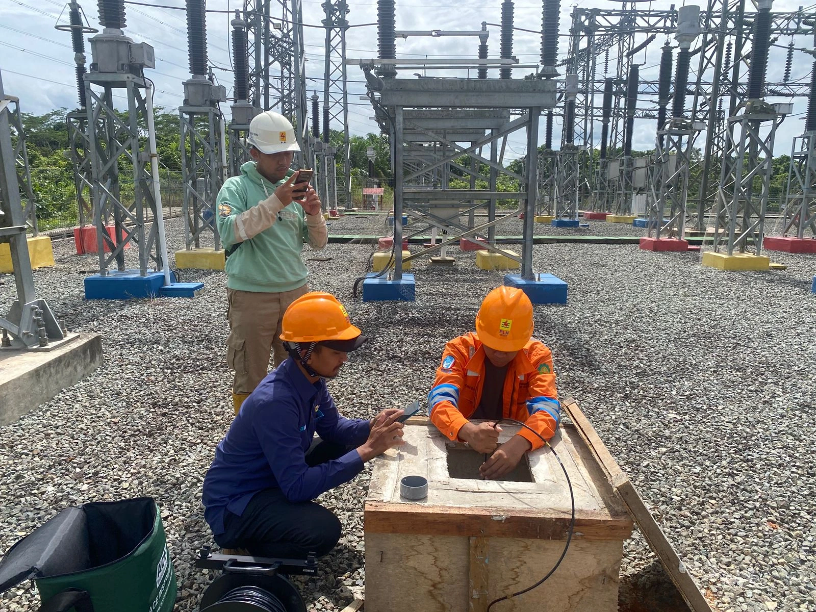 Pengambilan baseline reading inclinometer bersama tim PT PLN