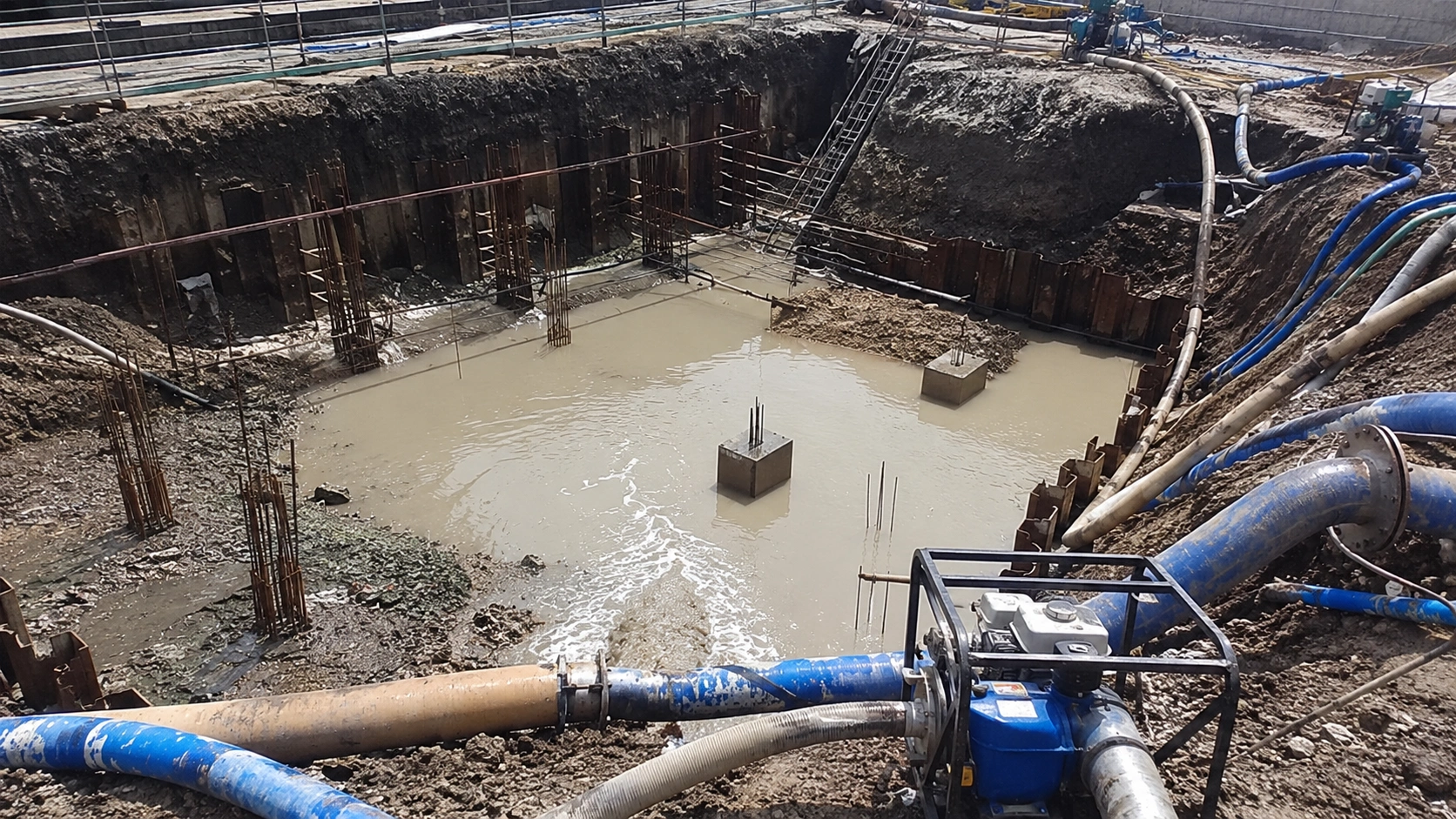 Apa Itu Dewatering? Solusi Mengatasi Air Tanah Saat Proyek Konstruksi
