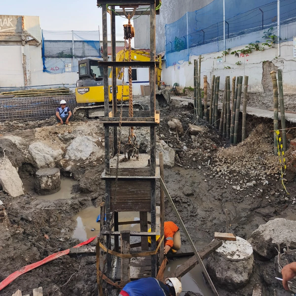 Pengujian Pile Integrity Test PIT Gedung BTN KC Tegal